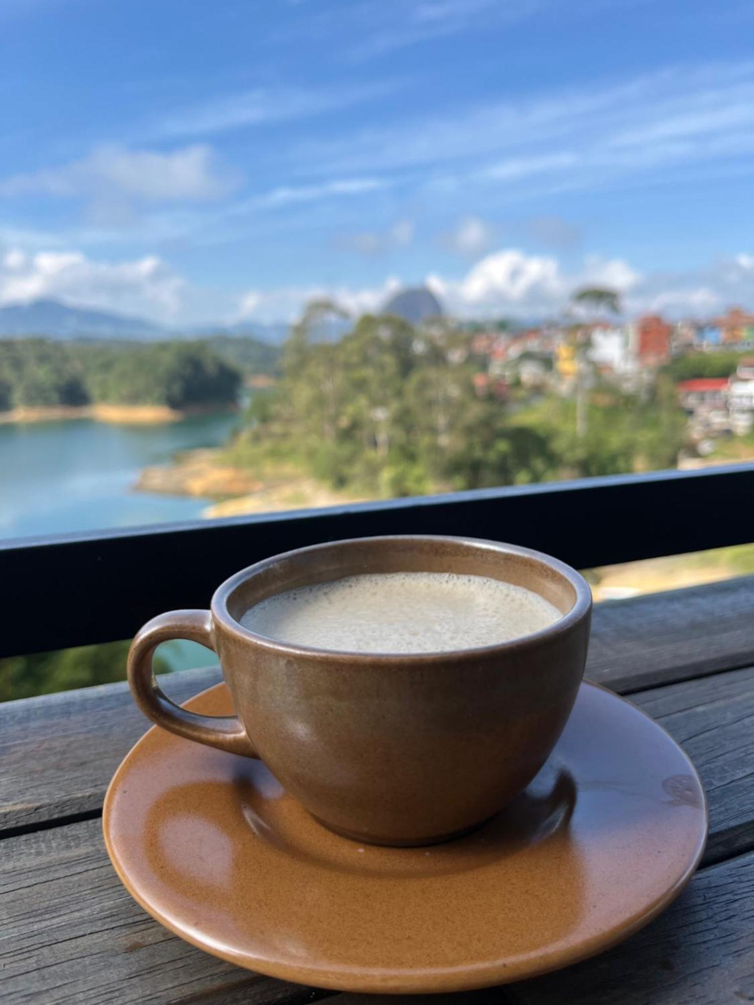 La Madriguera Hotel Guatape Exterior photo