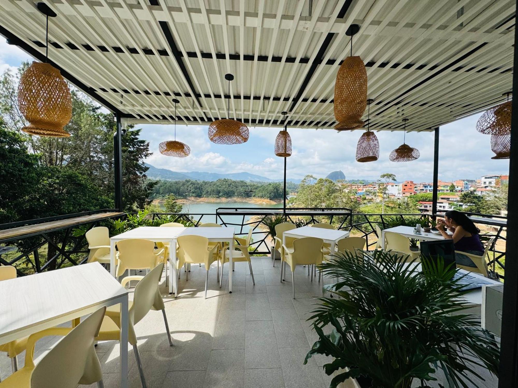 La Madriguera Hotel Guatape Exterior photo