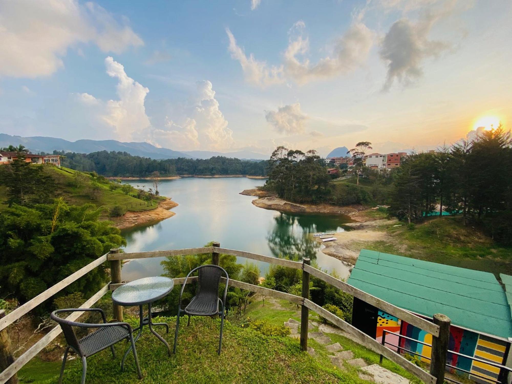 La Madriguera Hotel Guatape Exterior photo