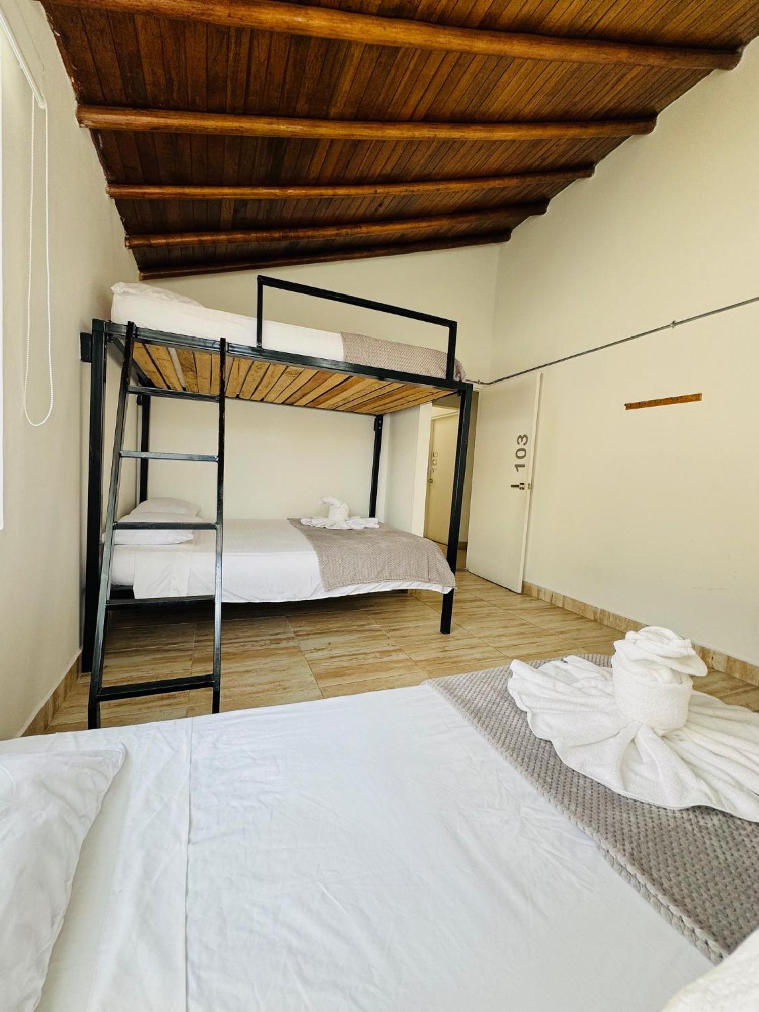 La Madriguera Hotel Guatape Exterior photo