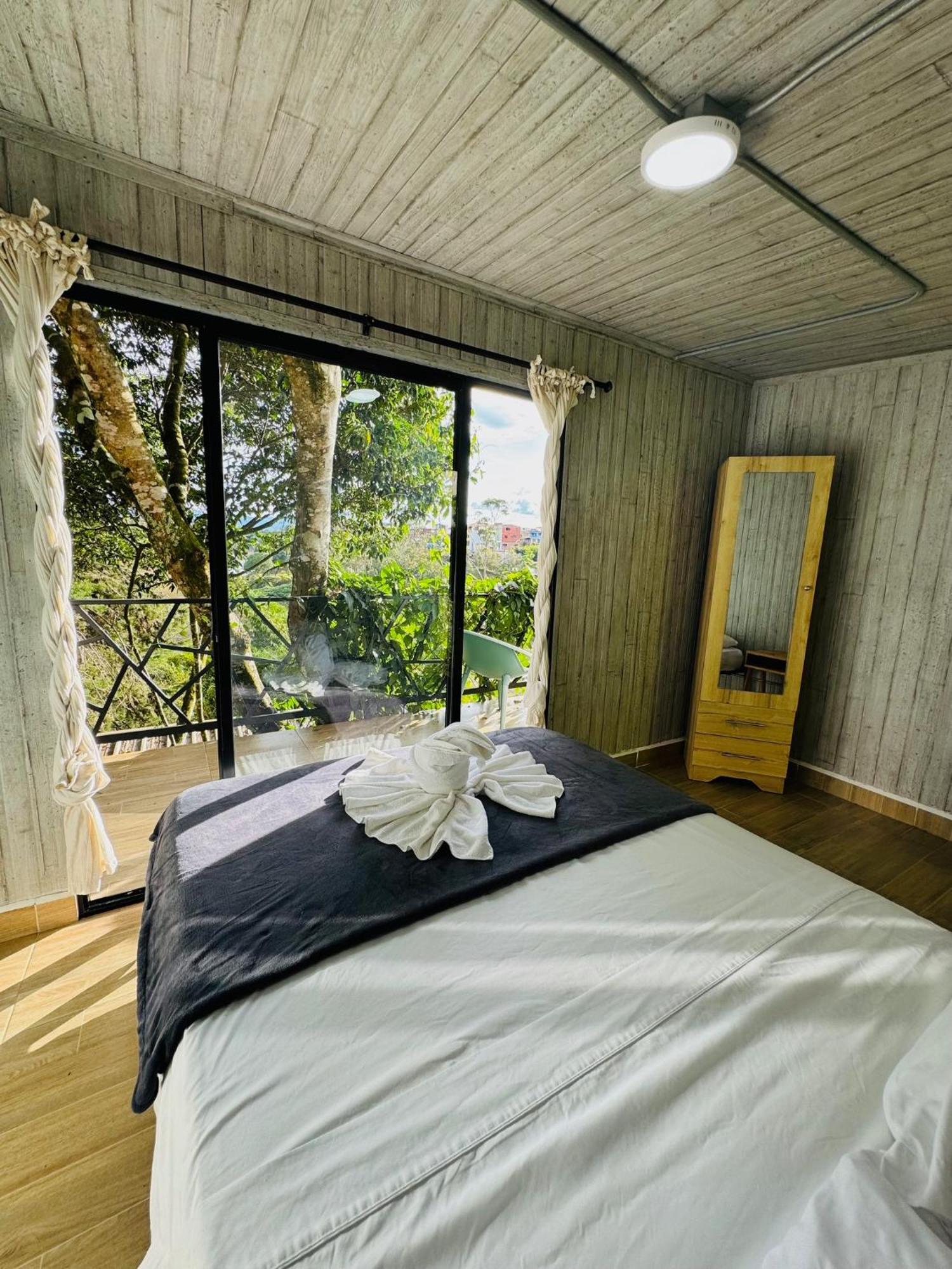 La Madriguera Hotel Guatape Exterior photo
