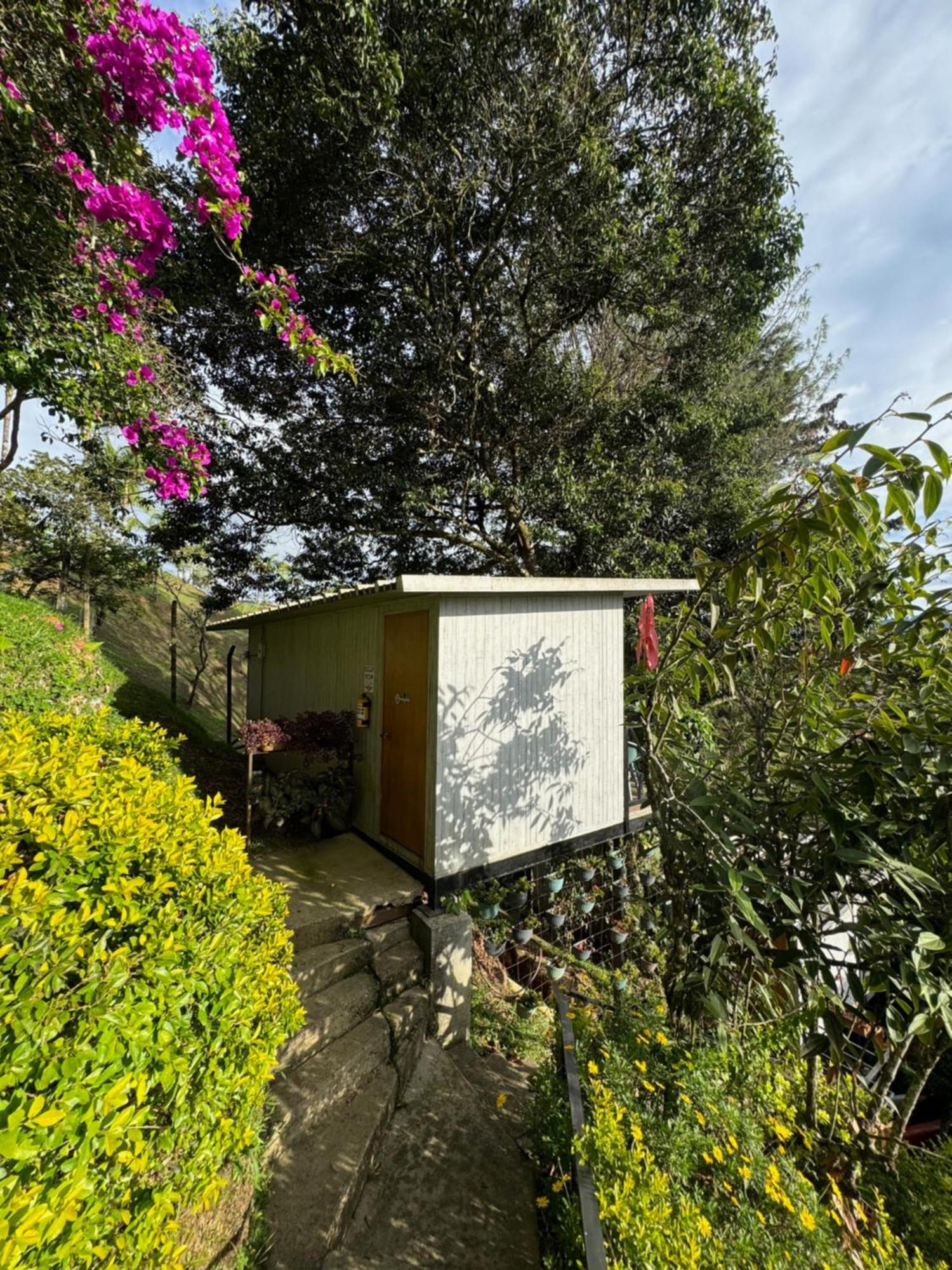 La Madriguera Hotel Guatape Exterior photo